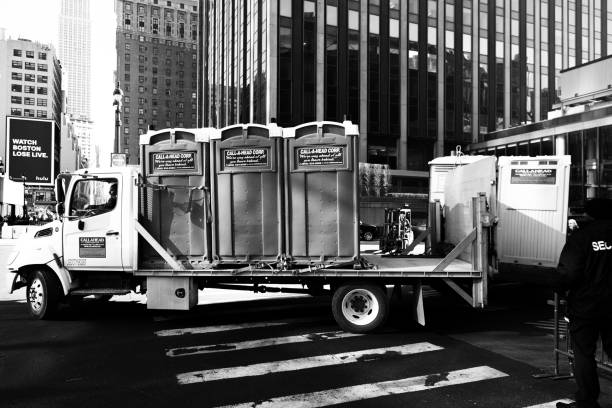 Portable Toilet Options We Offer in Williamsburg, FL